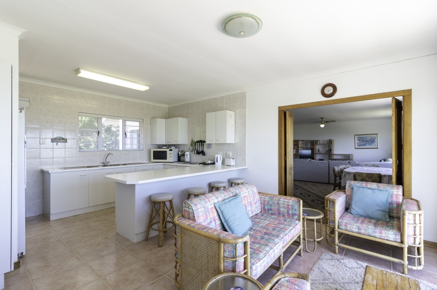 7 Bedroom Property for Sale in West Beach Eastern Cape